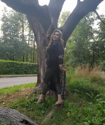 Ухоженная блондинка с шикарной внешностью и опытом приглашает в гости состоятельного мужчину. Гарантирую конфиденциальность, страсть и незабываемые моменты. Не упусти шанс, приезжай! 3644, 42 года